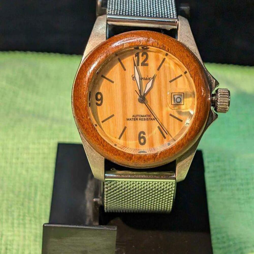 1990's Never Worn Canix (Lanix) Wood Grain Automatic Mechanical Glow Hands